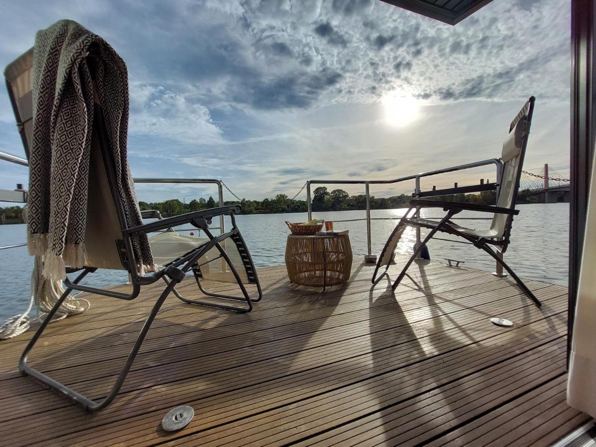 Lemuria Houseboat - Plywajacy Domek Na Wodzie Вроцлав Екстериор снимка